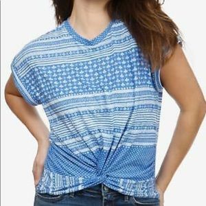 Lucky Blue Top Twist Front